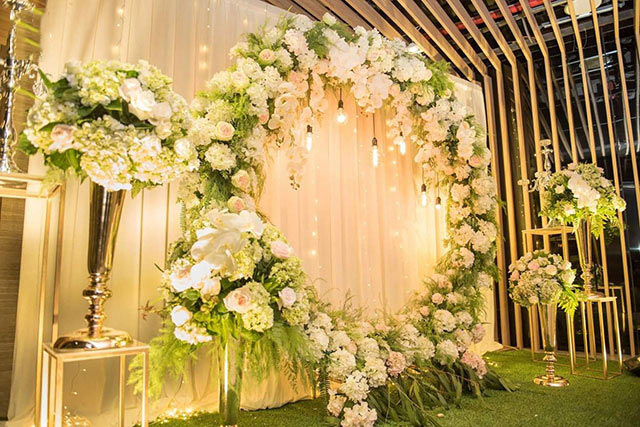 Mẫu background đám cưới đẹp 9