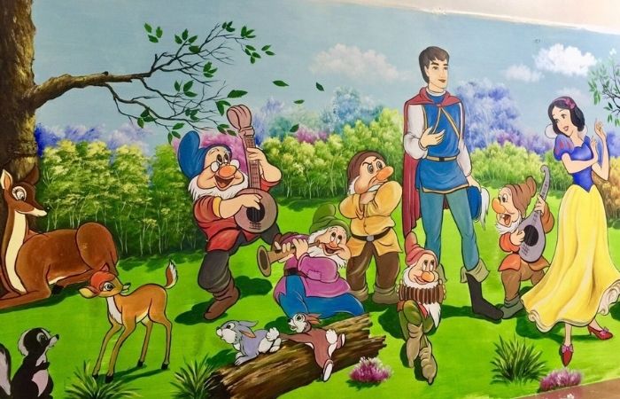 Vẽ tranh tường mầm non đơn giản