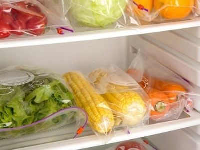 Giải đáp: Vì sao có thể giữ thức ăn tương đối lâu trong tủ lạnh?
