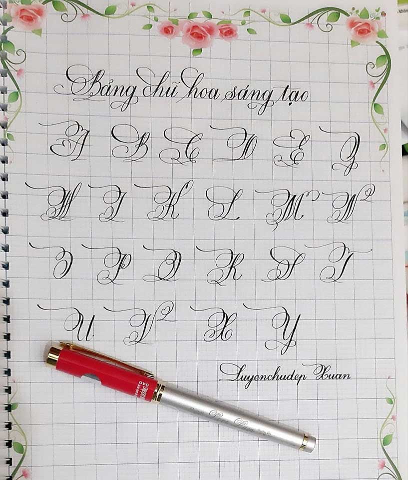Mẫu chữ in hoa sáng tạo 11