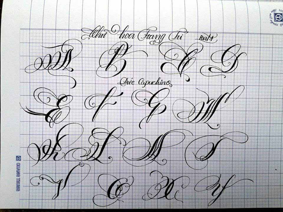 Mẫu chữ in hoa sáng tạo 8 Mẫu chữ in hoa sáng tạo 8