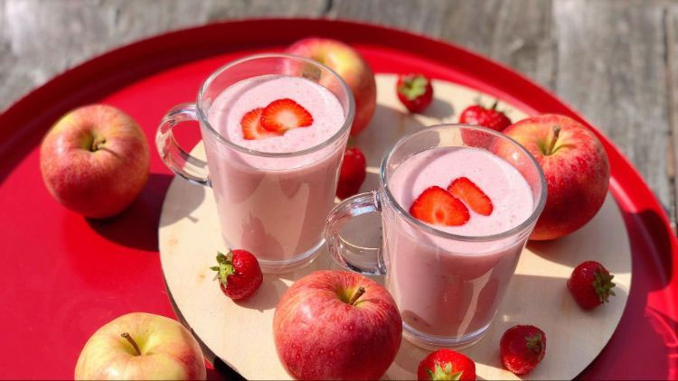Sinh tố dâu tây táo Sinh tố dâu tây táo