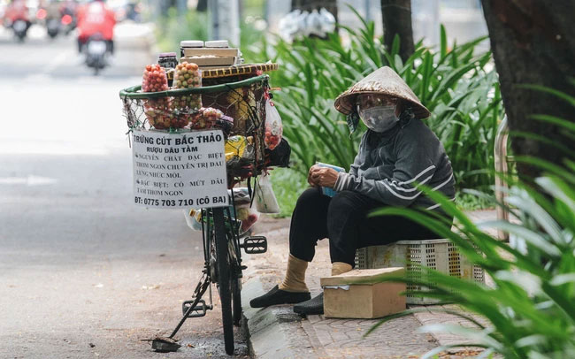 Hình ảnh mẹ tần tảo