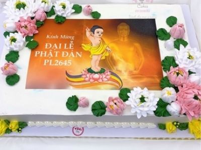 Bánh kem mừng lễ Phật Đản