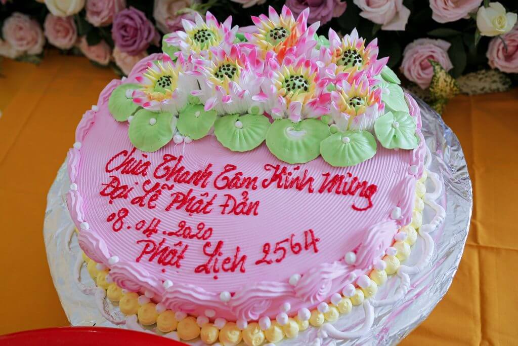 Bánh kem mừng lễ Phật Đản 4