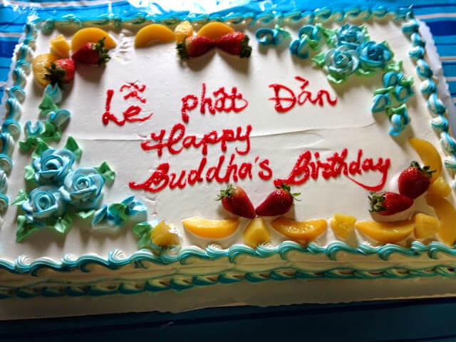 Bánh kem mừng lễ Phật Đản 6