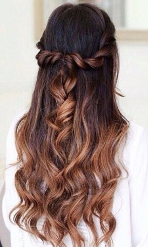 Kiểu tóc đi đám cưới