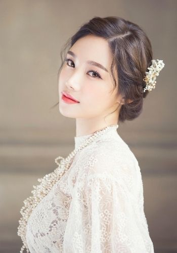 Kiểu tóc đi đám cưới