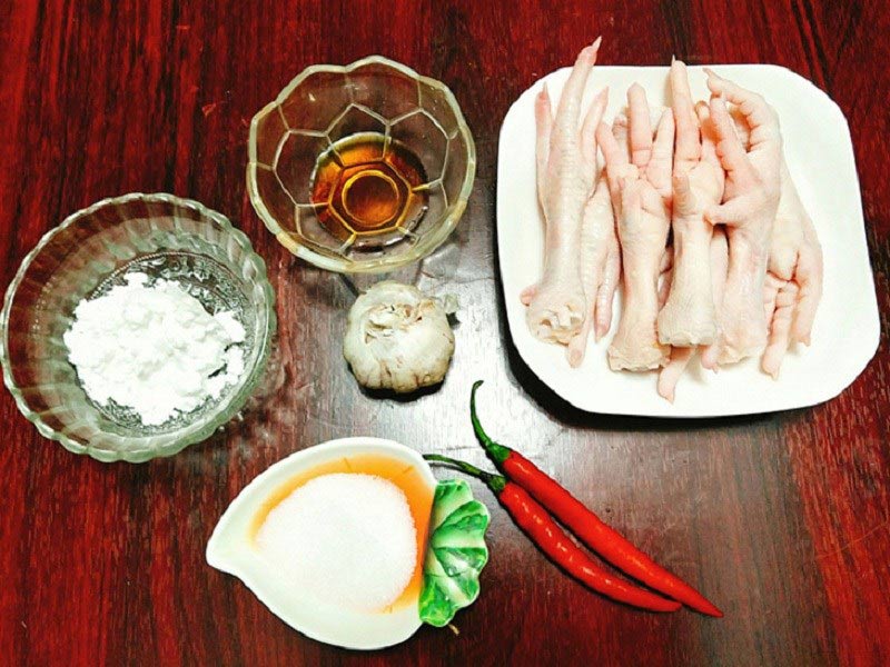 Nguyên liệu làm chân gà chiên mắm