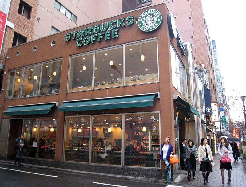 Một cửa hàng Starbucks Một cửa hàng Starbucks