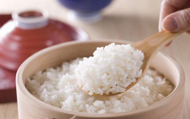 Nấu cơm tấm bằng nồi cơm điện