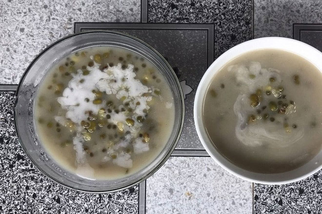 Cách nấu chè đậu xanh nguyên hạt nước cốt dừa