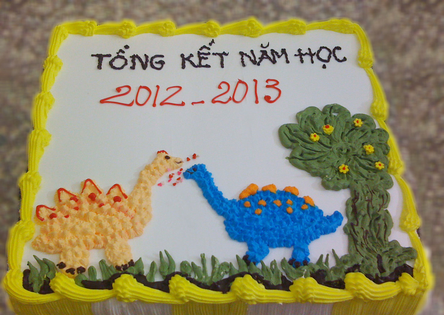 Mẫu bánh kem tổng kết năm học