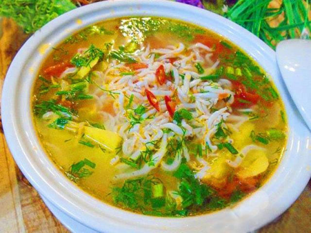 Canh chua cá ngần