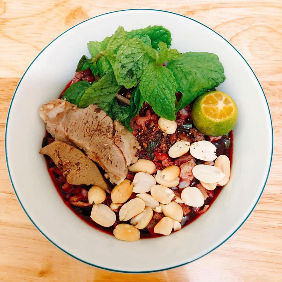 Tiết canh củ dền rau câu Tiết canh củ dền rau câu