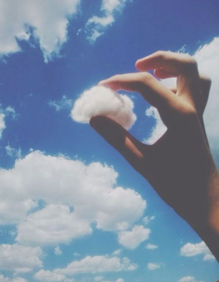 Hình ảnh bầu trời có tay đẹp 9