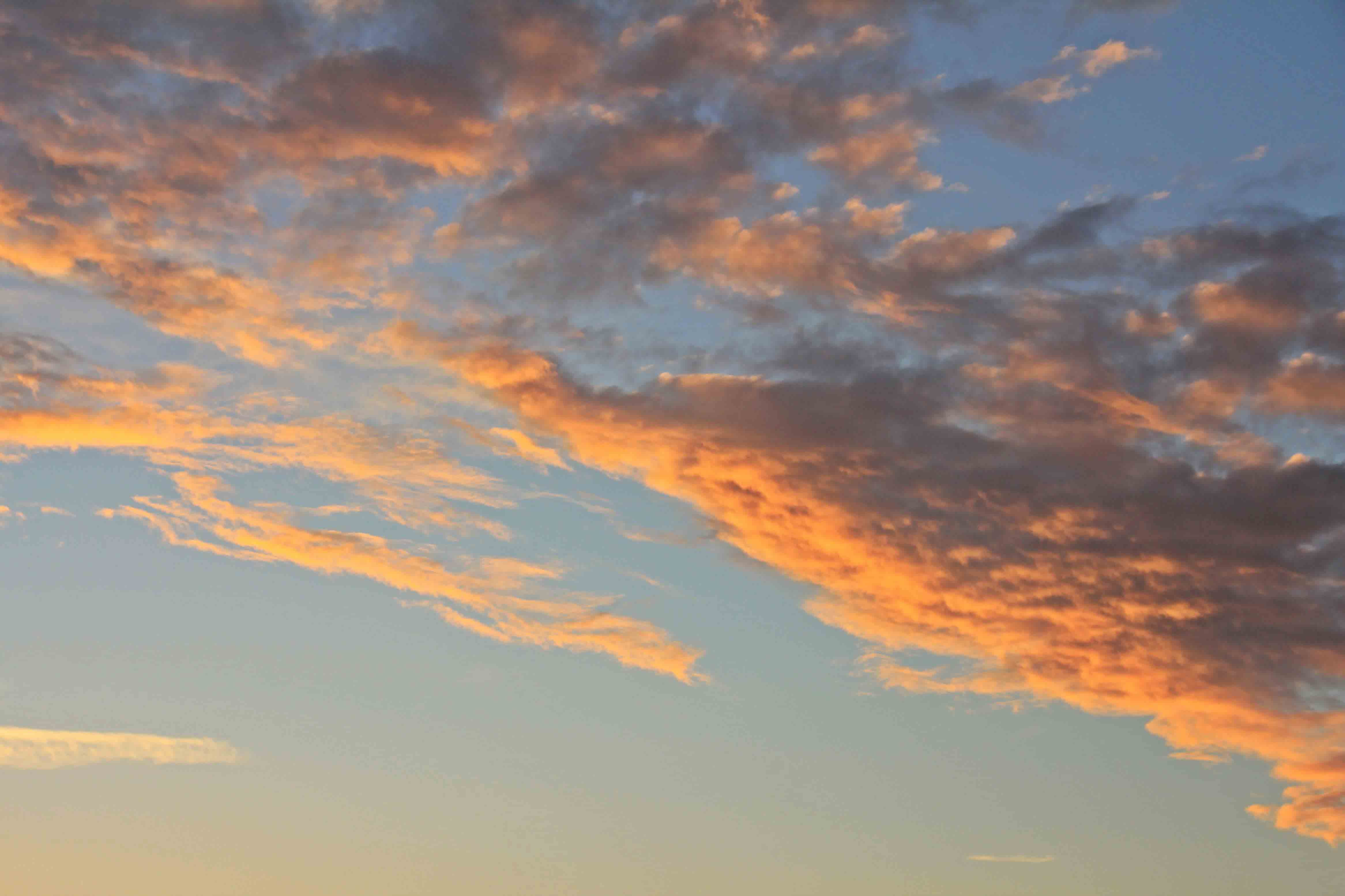 Hình ảnh bầu trời hoàng hôn đẹp nhất 4