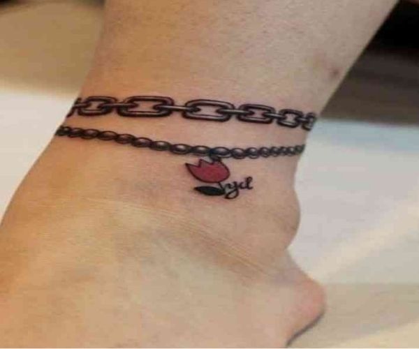 Hình xăm vòng chân
