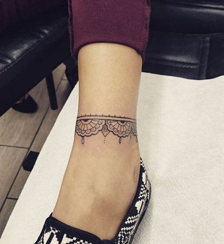 Hình xăm vòng chân