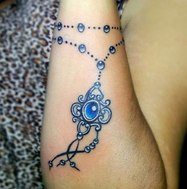 Hình xăm vòng tay chuỗi hạt