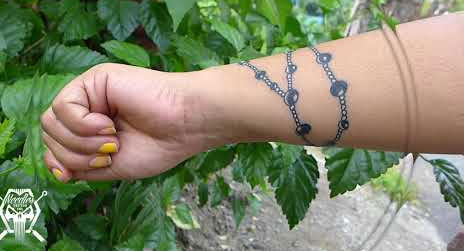 Hình xăm vòng tay chuỗi hạt