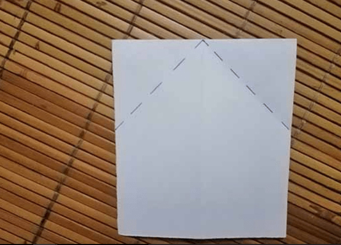 Gấp theo nếp đã kẻ sẵn Gấp theo nếp đã kẻ sẵn