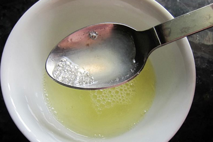 Hãm tiết canh ngan bằng chanh tươi