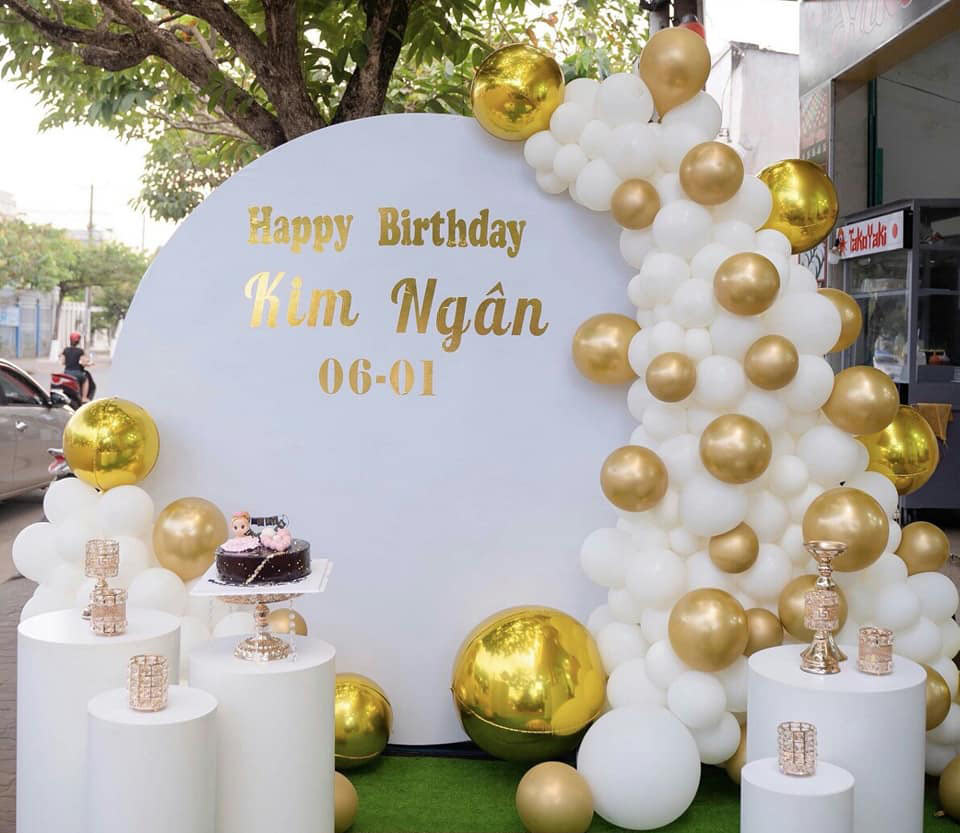 Mẫu background sinh nhật đơn giản 4