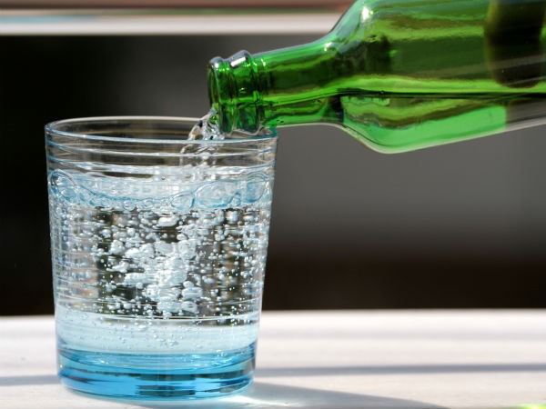 Cách đuổi ong mật bằng soda Cách đuổi ong mật bằng soda