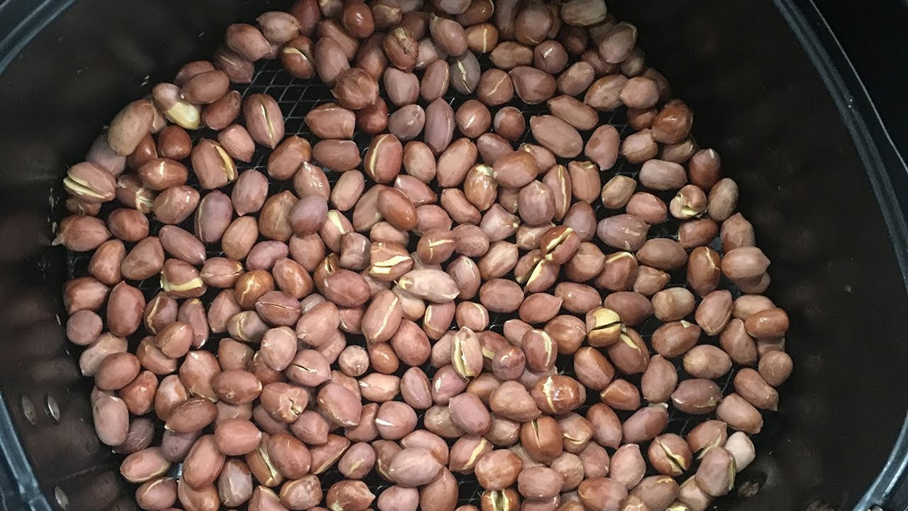 Rang lạc bằng nồi chiên không dầu