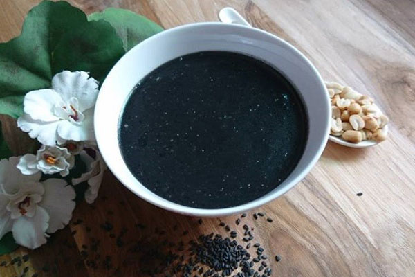 Chè mè đen người Hoa Chè mè đen người Hoa