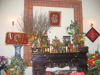 bày bàn thờ bài trí bàn thờ ngày tết