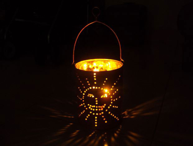 Hướng dẫn làm lồng đèn Trung Thu đơn giản 