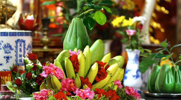 9 loài hoa cấm kỵ tuyệt đối không đặt trên ban thờ