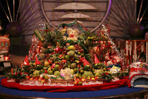 Phá cỗ rằm tháng Tám