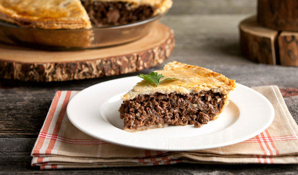 Bánh Tourtière truyền thống của người Canada Món ăn Noel truyền thống của các quốc gia trên thế giới