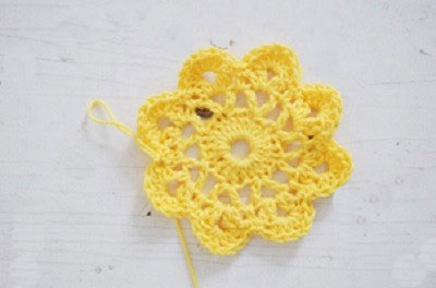 Hướng dẫn cách móc lót ly hình hoa xinh xắn