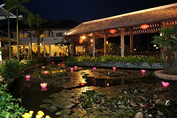 Không gian ẩm thực ở nhà hàng Sen Tây Hồ Địa chỉ tổ chức tất niên lý tưởng ở Hà Nội