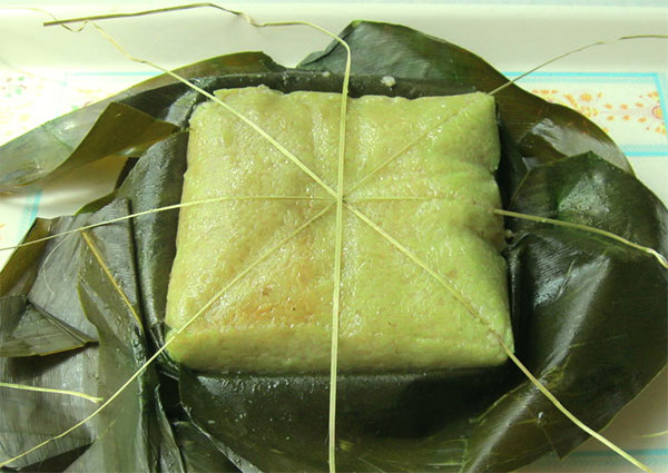 Cách cắt bánh chưng đẹp không cần dao