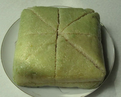 Cách cắt bánh chưng đẹp không cần dao