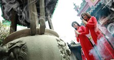 4 ngôi chùa cầu duyên cực linh nghiệm ở Hà Nội
