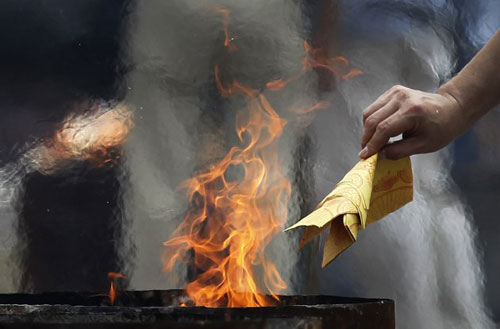 Lễ hóa vàng ngày Tết Các bài văn cúng trong Tết âm lịch