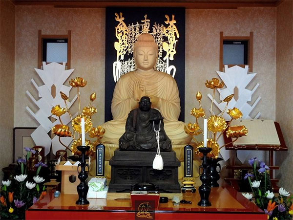 Không nên bày bàn thờ Phật tùy hứng Những điều kiêng kỵ khi treo tranh Phật trong nhà