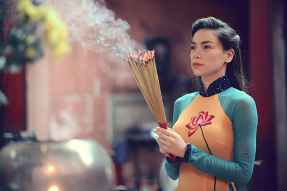 Bài khấn cầu công danh khi đi chùa Hương