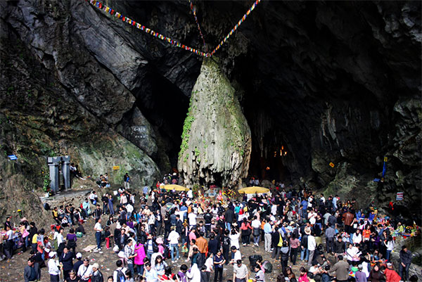 Động Hương Tích ở chùa Hương Văn khấn chùa Hương