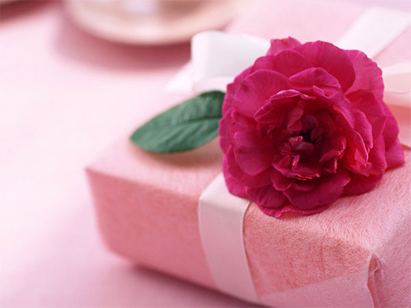 Hãy gửi đến những người phụ nữ yêu thương những món quà tốt đẹp nhất Lịch sử ra đời ngày quốc tế phụ nữ