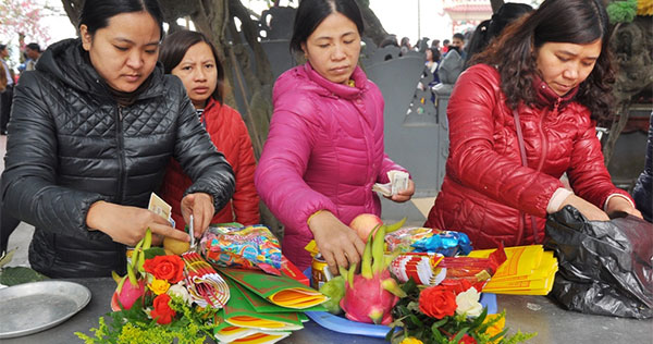 Cách chuẩn bị lễ vật cúng gia tiên văn khấn gia tiên