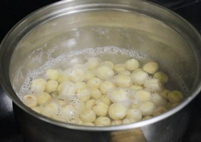 Cách làm nhân bánh Trung thu sen nhuyễn Cách làm nhân bánh Trung thu đủ các loại