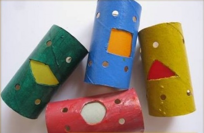 Cách làm đèn lồng bằng lõi giấy vệ sinh 