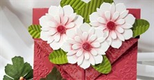 Hướng dẫn cách làm thiệp hoa nổi 3D tặng mẹ và bạn gái ngày 20-10